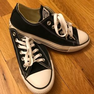 Black Converse